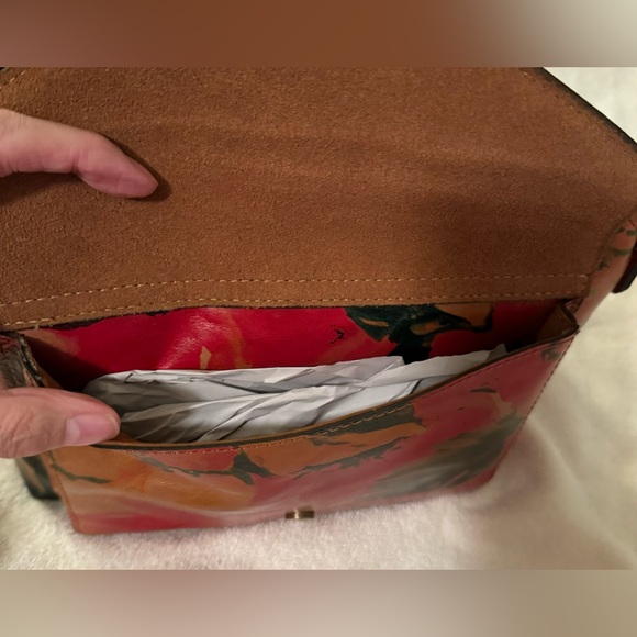 NWT Patricia Nash Avellino Crossbody in Spring Multi Print - Picture 11 of 16